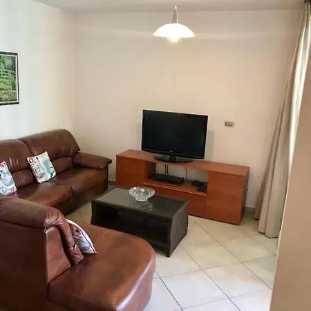 Apartment 2 Bedroom Golfo Gabella Maccagno